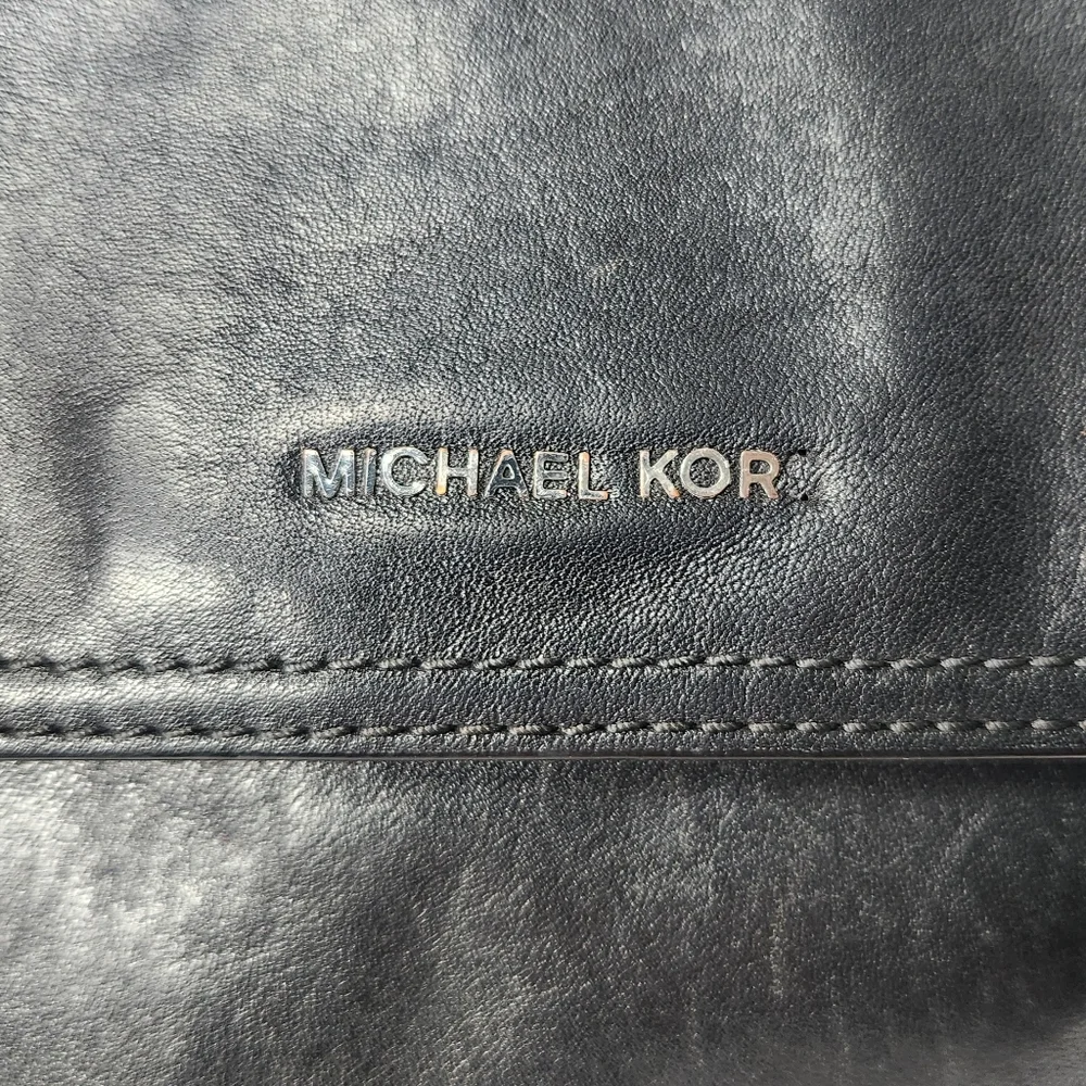 Michael Kors Black Leather Expandable Crossbody Bag Purse Snake Accent Dustbag